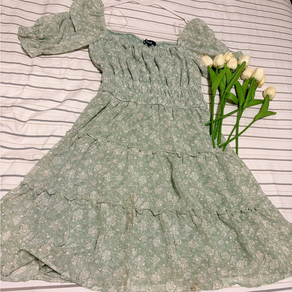 Floral Green Dress with Puff Sleeves
